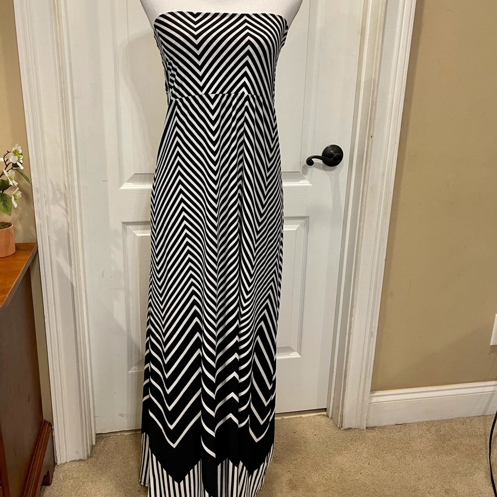 COPY - Black and white chevron sundress